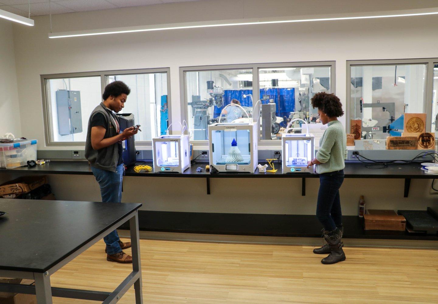 3D Printers in Makerspace